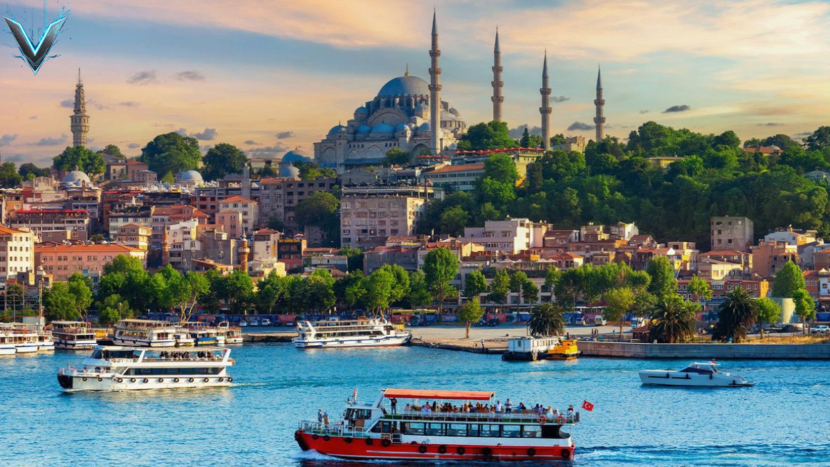 Istanbul, Turkey is a unique travel :Istanbul Nightlife — Modern clubs, cafes, and entertainment